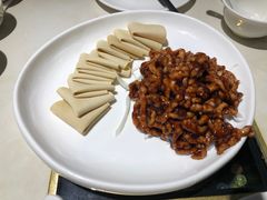 京酱肉丝-京味斋·北京烤鸭(北京南站洋桥店)