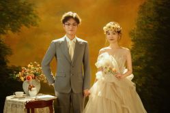 -雪中彩影婚纱摄影·微光艺术中心