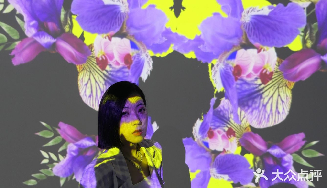 成都南门看展｜🐋BLOOMS繁花·光怪陆离的世界里遨游