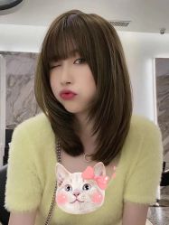 -AYO SALON