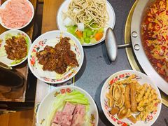 -沸炉重庆老火锅(军事博物馆店)