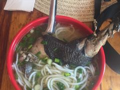-正宗李家土鸡米线店