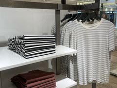 -COS(月星环球港店)