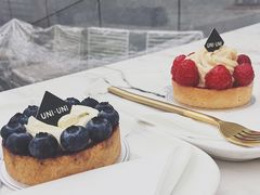 覆盆子蛋糕-UNI UNI(环亚凯瑟琳店)