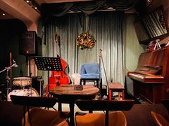 -Tango by Ala House