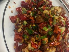 -湖南人家湘菜馆(镇江路店)