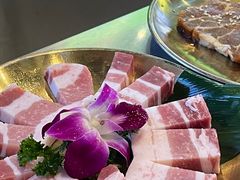 -哈哈碳都·牛肋条无限自助烤肉(台江万达店)