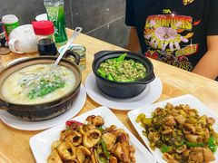 -盛燕泥丁粥