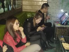 -GAGA主题量贩式KTV平价店(工大店)