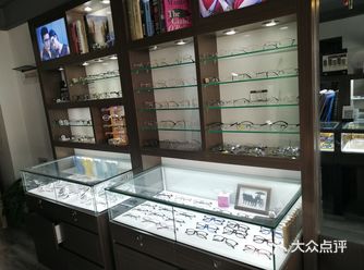 店里仪器设备也很全面，总体感觉还是不错的
