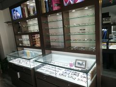 -视野联行眼镜蔡司·依视路官方授权店(顺城店)