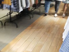 -三福时尚(三峡广场华夏银座店)