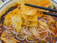 -弘束束柳州深巷螺蛳粉(珠江路店)