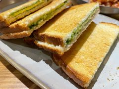 咖椰吐司-HELLO 27 意面·沙拉·帕尼尼