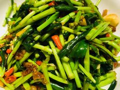 藜蒿炒腊肉-回家吃饭·地道南昌菜(建德观总店)