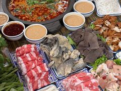 -灶知轩湘西石锅鱼(万佳广场店)