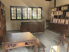 -上海市龙华烈士陵园