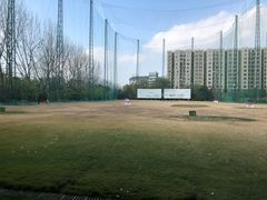 -仙霞高尔夫练习场-停车场