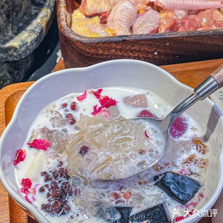 又🈶新菌子红伞伞，就问妳吃过没❓