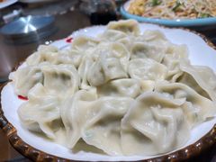 -东来菜馆•手抓海鲜家常菜•海鲜锅贴(鸽子窝店)