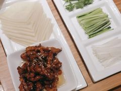 -娜仁图雅蒙古美食村(33小镇店)