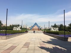 -上海市龙华烈士陵园