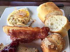 -三亚湾海居铂尔曼度假酒店