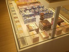 -好利来(中东店)