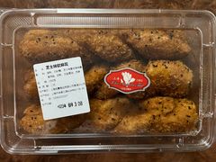 芝士味软麻花-白玉兰食品(中山公园龙之梦店)