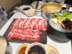 -红鼎豆捞·非遗鲍皇汤火锅(宝丰路店)