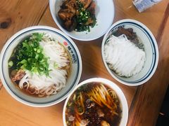 -矮子粉店1985·长沙米粉(湘春路店)