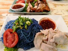 猪肉拌面-蝶豆花蓝面条