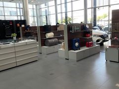 -天津波士信达奔驰4S店(卫津南路店)