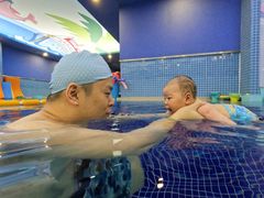 -龙格亲子游泳•水育早教运动中心