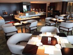 行政酒廊1-上海中航虹桥机场泊悦酒店