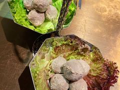 牛肉双丸拼盘-左庭右院鲜牛肉火锅(新梅广场店)