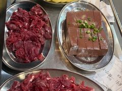 -牛一煲美食(江高店)