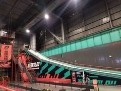 -极限PLAY运动娱乐新世界·团建派对表演休闲馆·室内高空游乐园
