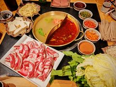 -顶顶汤火牛排火锅·经典铜锅涮肉