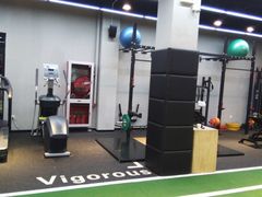 -Freedom Fitness私教健身俱乐部(徐虹北路店)