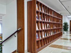 -上海市静安区图书馆(新闸路馆)