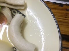 -周良天山牛杂城(天山路总店)