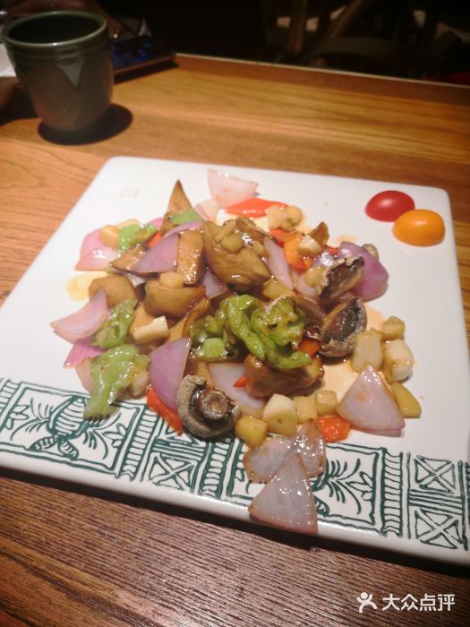 云海肴·汽锅鸡·云南菜(高德置地店)图片