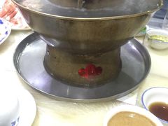 -鑫龙火锅城(经二纬四店)