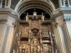 -皮拉尔圣母圣殿主教座堂