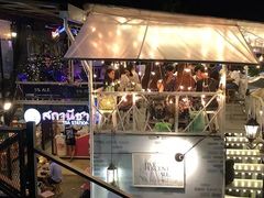 -席娜卡琳火车铁道夜市