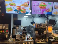 -麦当劳(火车北站餐厅)