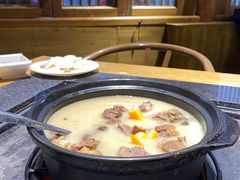 -有一锅·野生菌黑山羊腊排骨火锅(古城北门店)