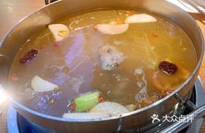 Sour Radish Duck Frame Soup with Hot Pot Option