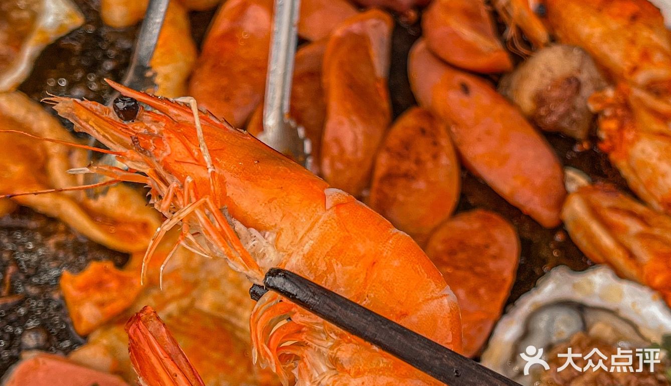 重庆南山上看夕阳烤烧烤真的太美啦